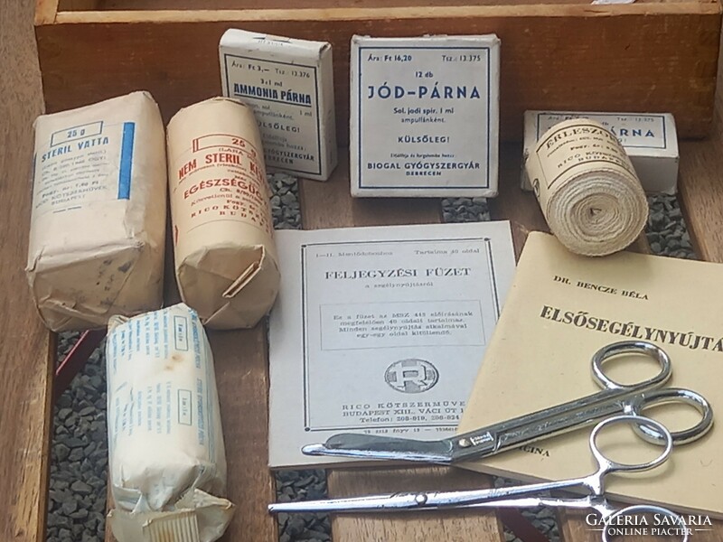 Midcentury retro vintage first aid box with contents / medical pharmacy box