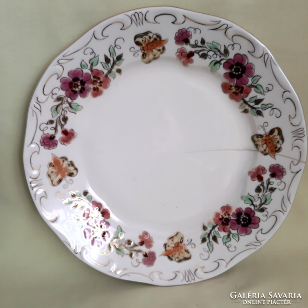 Zsolnay butterfly pattern, butter colored flat plate. (Large)