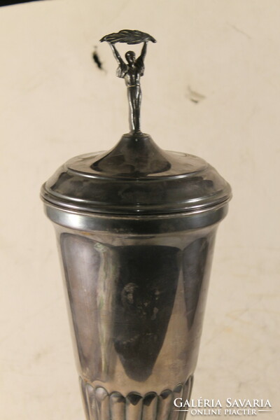 Cup with silver-plated lid 585