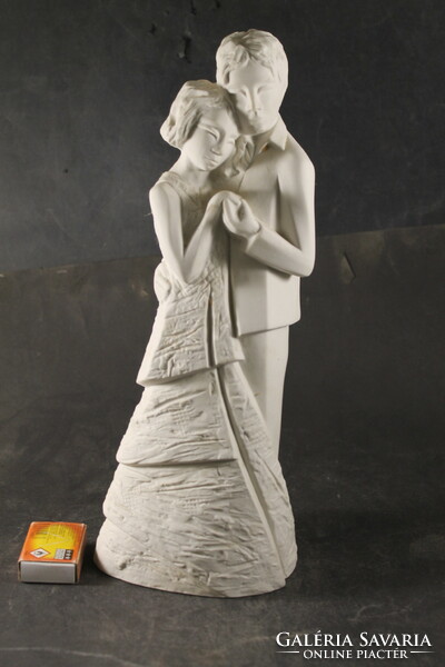 Világhy porcelain statue 606