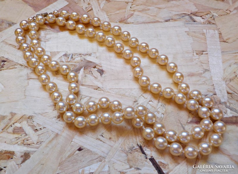 Old glass tekla string of beads