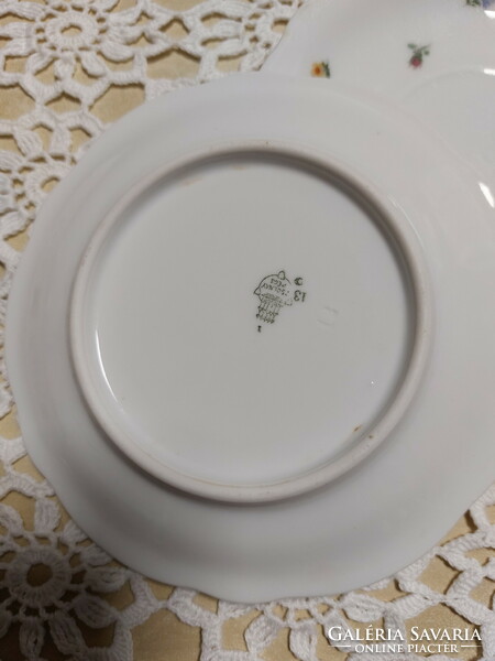 Zsolnay szép virágos porcelán teás kistányér