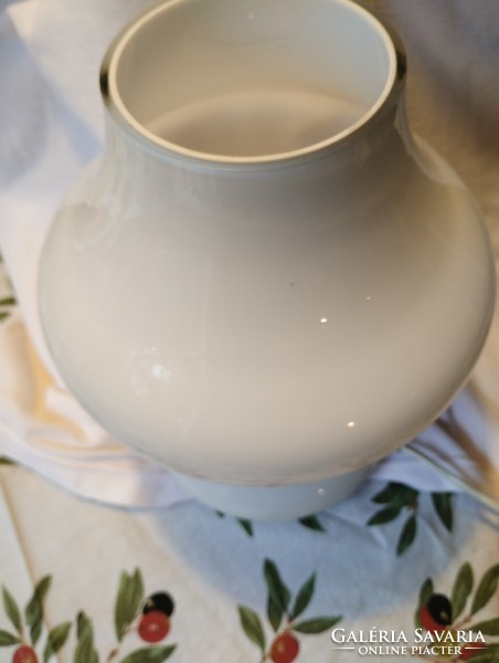 Fehér egybeöntött vastag tejüveg asztali lámpa