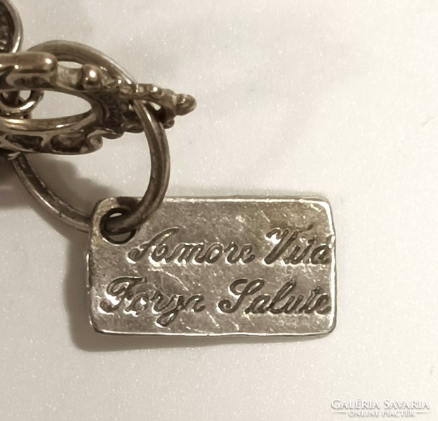 Ezüst kulcsok, szerelem, élet, erő, egészség szimbólumai