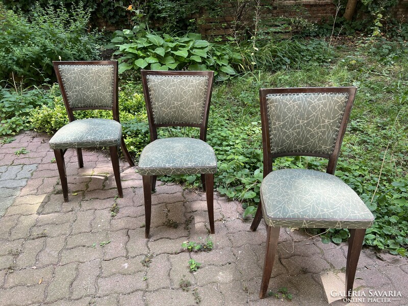 Retro chairs (3 pieces) in good condition for their age