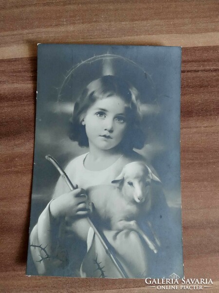 Antik képeslap, kislány és bárány, postatiszta