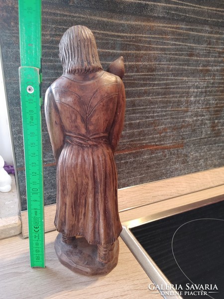 Homolya Róbert kerámia szobor - Paraszt  lopótökkel  25 cm