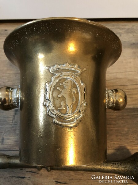 Copper mortar with Russian chain coat of arms