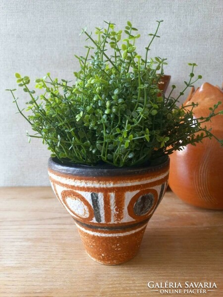 Retro Hungarian ceramic pot. Margit Krajtsovits