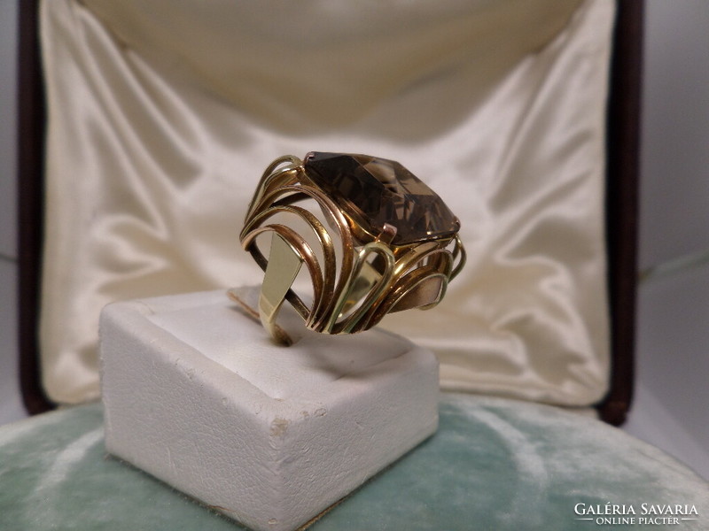 Art deco arany koktél gyűrű hatalmas füstkvarccal
