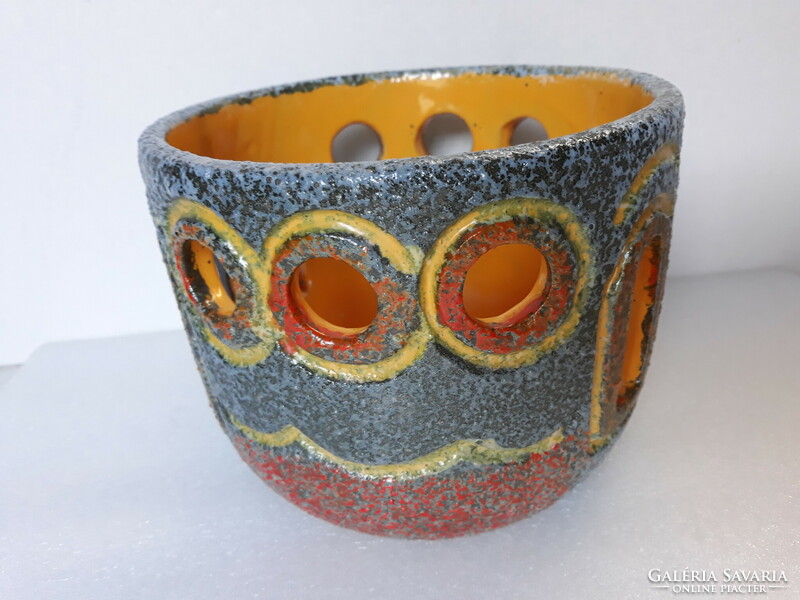 Pesthidegkút openwork ceramic bowl