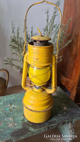 Petróleum lámpa, sárga viharlámpa