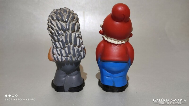 Vintage rubber figures with two hedgehogs and dwarfs