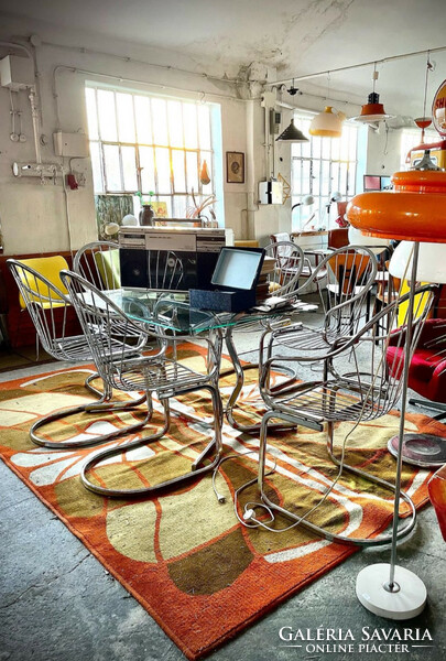 Retro, space age design dining set with 6 chairs