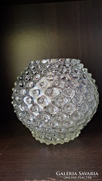 Régi. Bütykös, gömb, üveg váza. 16 cm. átmérőjű.