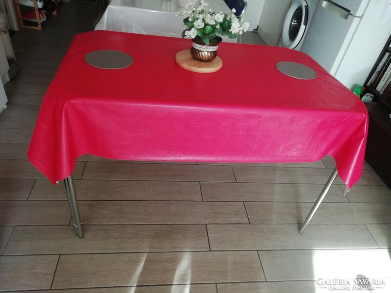 Retro tubular dining table
