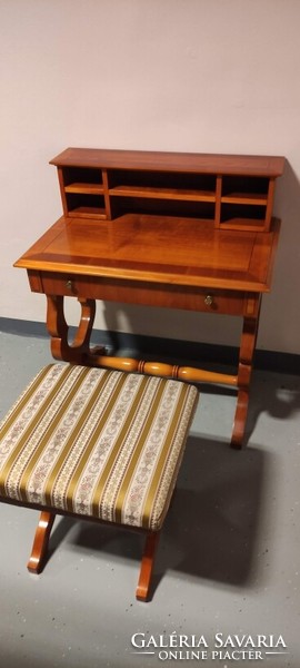 Biedermeier dressing table with removable structure, mirror, seat in perfect condition