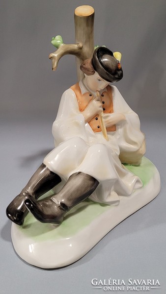 Flutist shepherd from Zsolnay