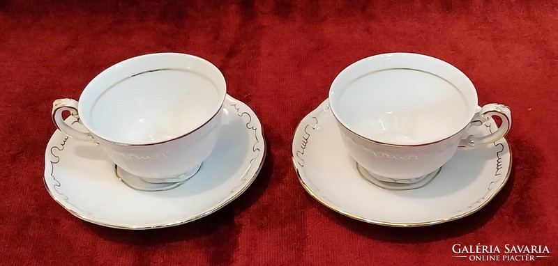 Pair of Zsolnay feathered mocha cups