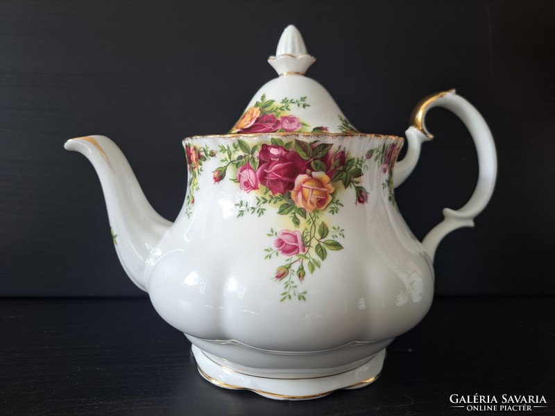 Large English royal albert old country roses porcelain teapot