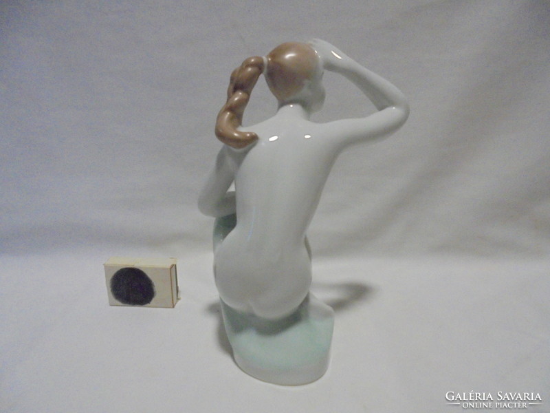 Aquincum porcelain nude female figure looking into the distance, statue, nipp
