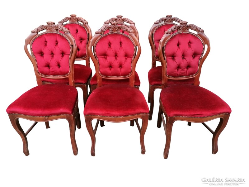 Baroque tufted back chairs
