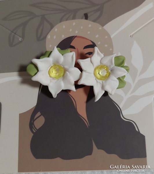 White flower earrings sale