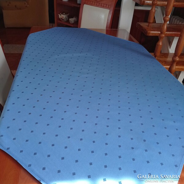 Blue damask tablecloth with a modern pattern 130 x 125 cm
