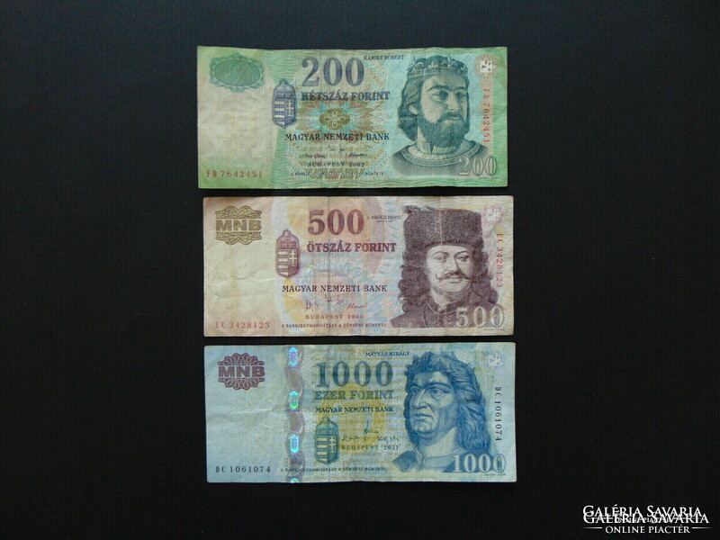 Lot of 3 HUF banknotes!