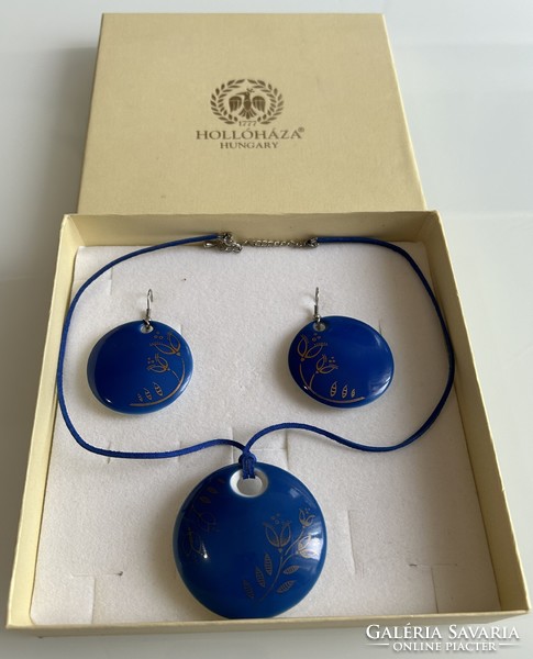 Ravenclaw necklace and earrings in original box