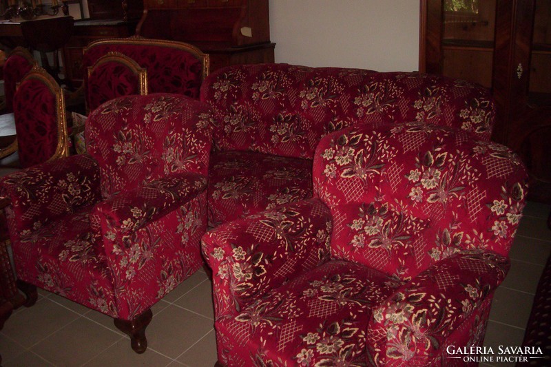 Very comfortable baroque lounge set