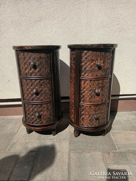 Rattan chest of drawers with 3 drawers. Negotiable.