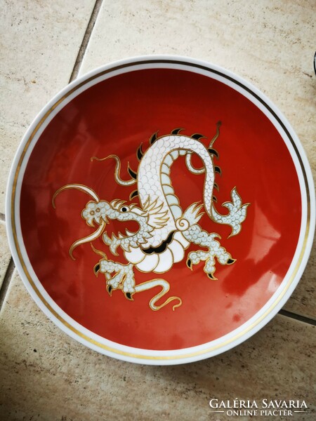 Wallendorf kézzel festett sárkány tányér
