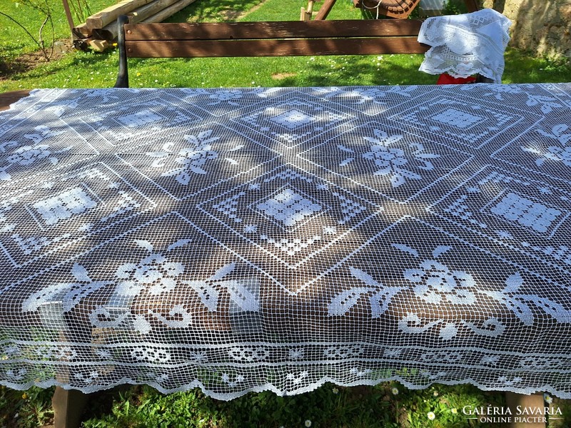 Lace dining table cloth