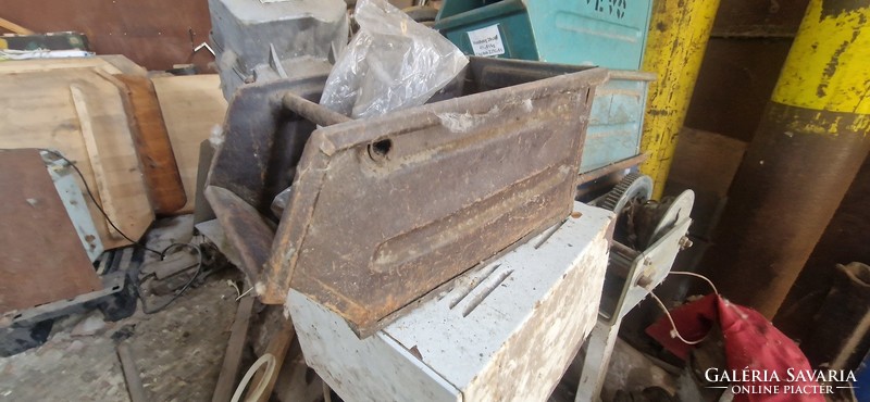 Retro iron workshop chest