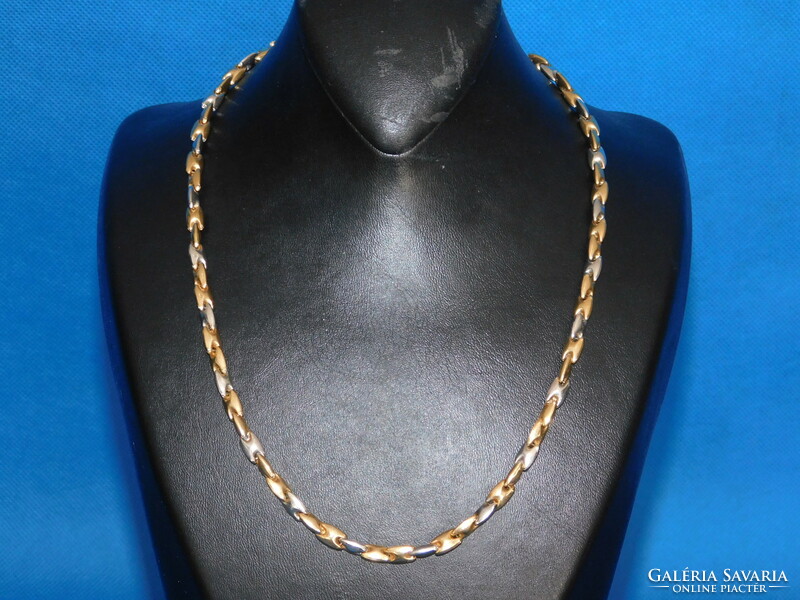 Gold 14k two-tone necklace 22.5 Gr
