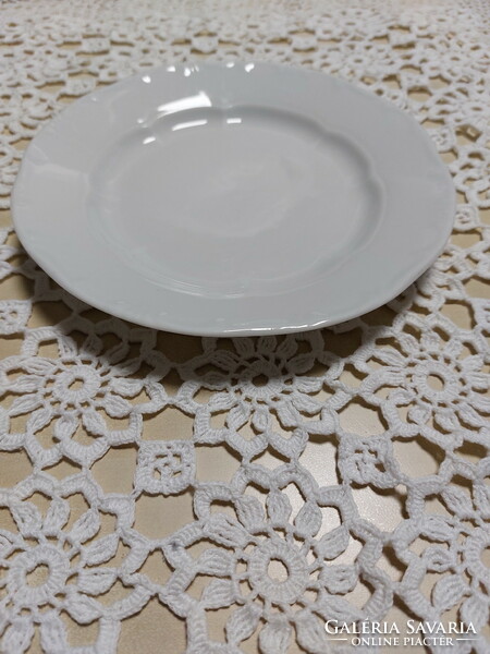 Zsolnay fehér, porcelán süteményes tányér 1db, jelzés nélkül