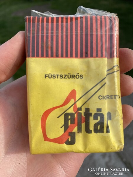 Guitar cigarette unopened retro socialist antique