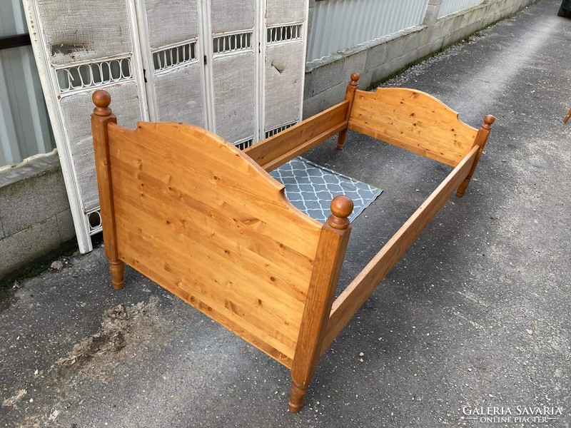 Rustic single bed frame