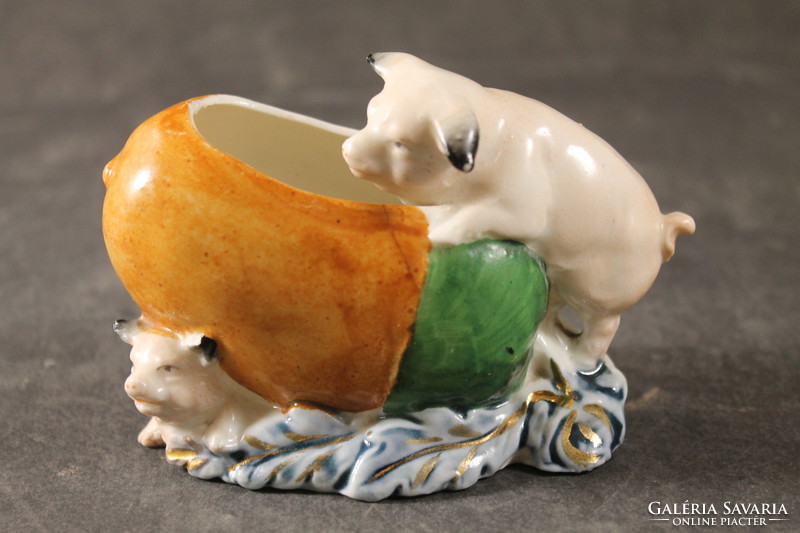 Porcelain piggy bank 718