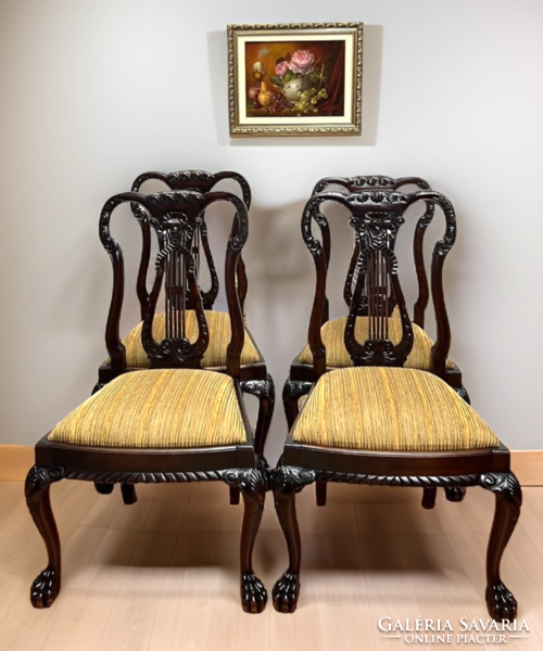 6 beautiful, high-quality, Chippendale-style lute-backed chairs