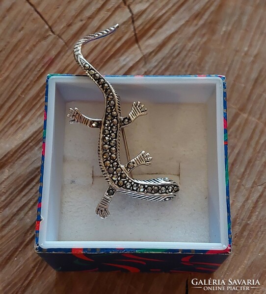 Silver lizard, gecko brooch, pin with marcasite stones