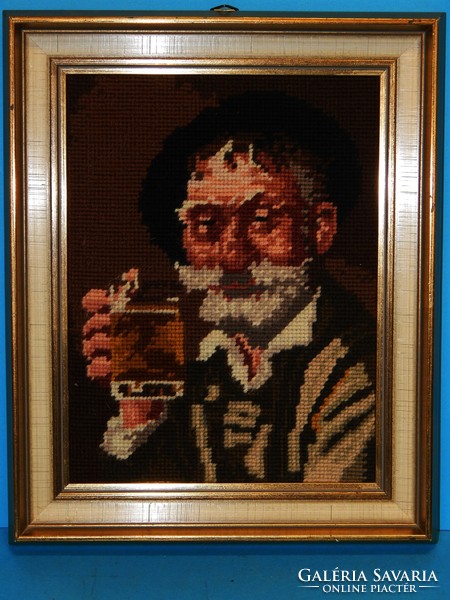 Smaller frame with an outer size of 27x33 cm, with a gift tapestry