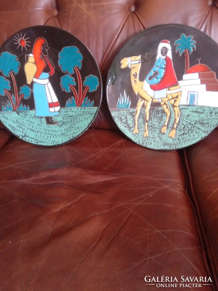 Pair of oriental wall plates!