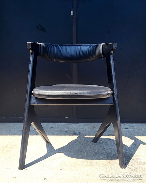 Tom dixon dining chairs, several pieces