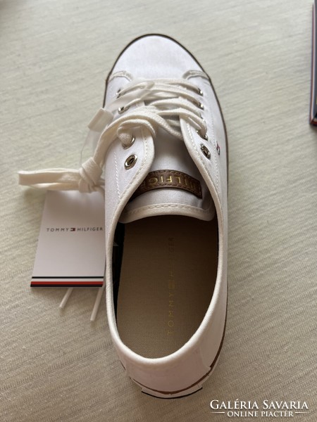 Új Tommy Hilfiger teniszcipő Iconic Kesha Sneaker (fehér) 36
