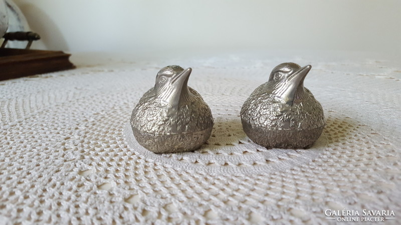 Quail-shaped silver-plated table salt and pepper shaker