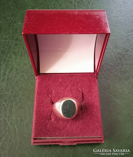 14 K style gold signet ring with jasper semi-precious stone 5 g