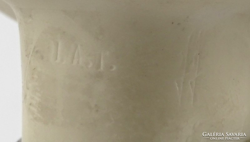 1I432 Jelzett fehér márvány Dávid mellszobor talapzaton 17 cm
