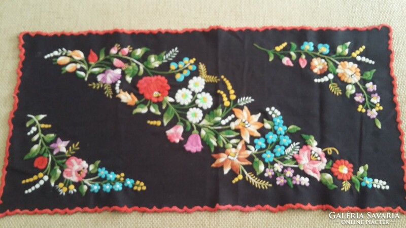Embroidered tablecloth, 3 pcs together